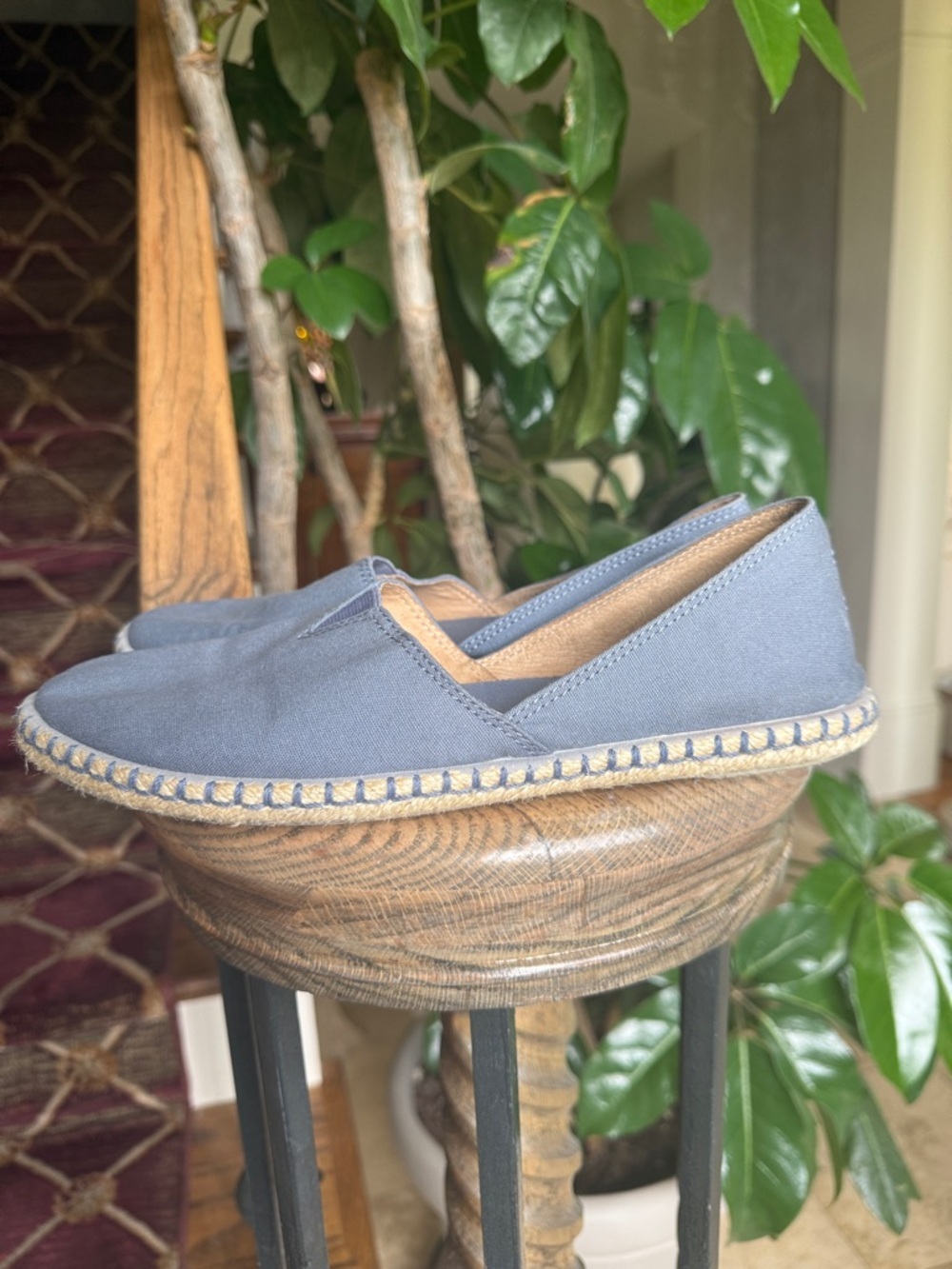 BOBS blue espadrille flat slip on shoe preowned good condition 8 1/2 - Picture 4 of 9